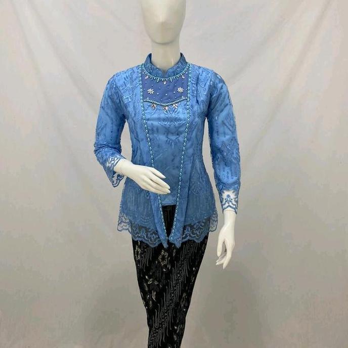 kebaya tunik kutu baru/ kebaya modern brokat/ kebaya tile muslim/ kebaya fashion/ kebaya favorite / 