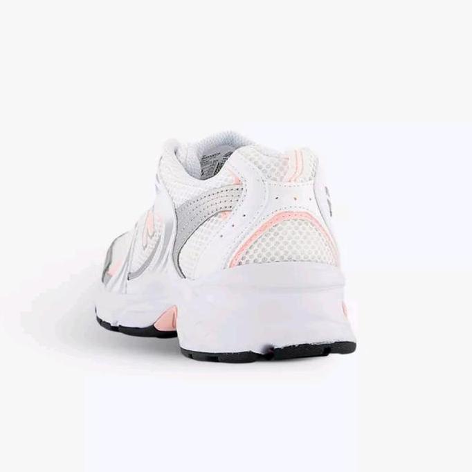 Sepatu Sneaker Wanita NB 530 Pink