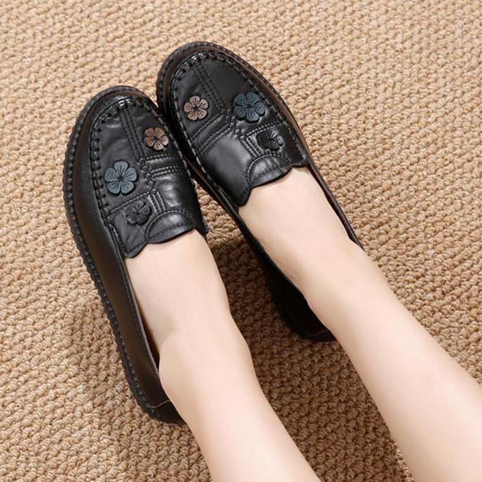 Jelitashoes- Qingshui Sepatu Wanita Kerja Kantor Qingshui Kulit Tinggi Slip-On Fashion Loafers Karet