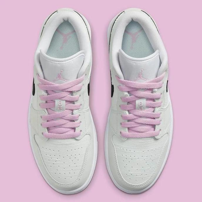 Nike Air Jordan 1 Low SE Barely Green (WMNS)