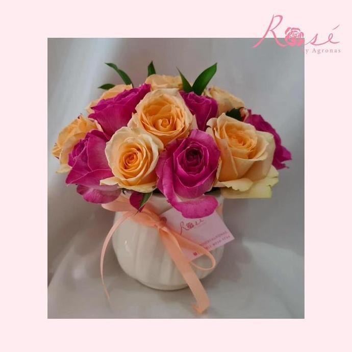 Flwr- Mini Rose Pots/ Vas Bunga Mawar Segar Kecil Kado Ultah Anniversary Dis
