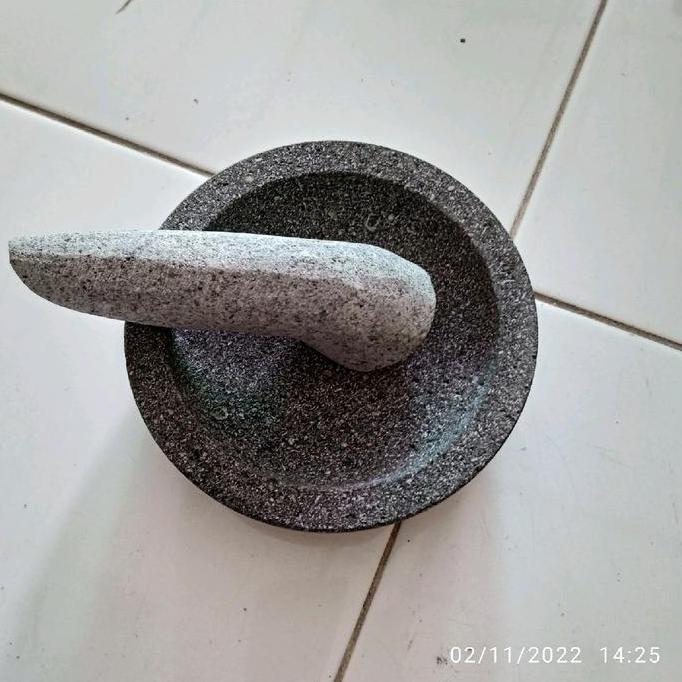 Premium Cobek Batu Asli Dan Ulekan Kecil Coet Sambal Diameter 14 Cm Set Alat Dapur Dan Bumbu
