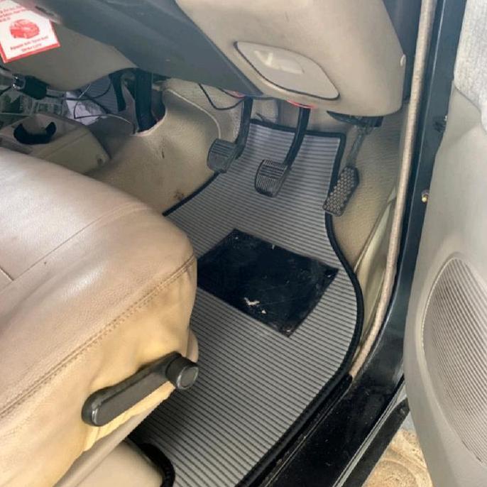 Kijang Kapsul 1998-2004