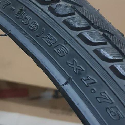 ban luar sepeda 26 x 1.75 Genio