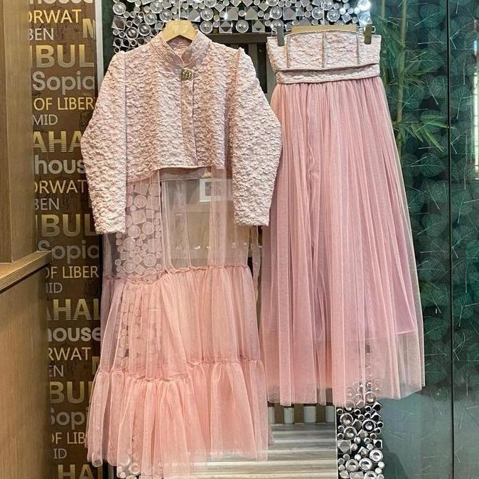 SET 2 IN 1 Tutu Korset READY (long vest tutu + rok) by bombshellstore setelan kondangan / korean sty