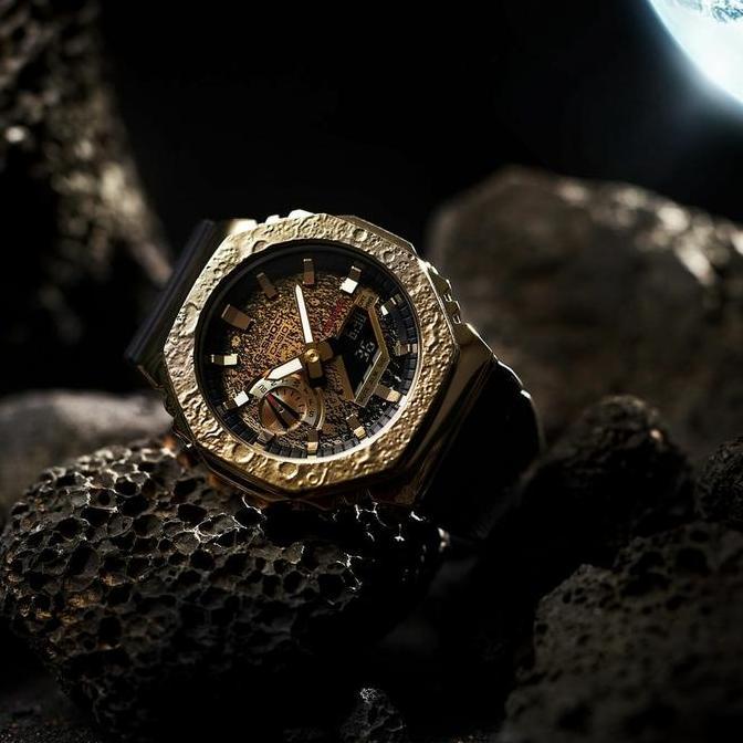 Casio G-Shock GM-2100MG-1ADR / GShock GM2100MG-1A X MOON GOLD LIMITED