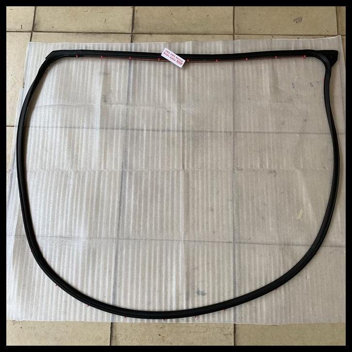 TERLARIS KARET PINTU DEPAN KANAN AGYA AYLA ORIGINAL