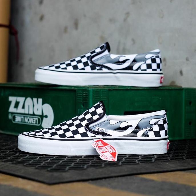 VANS SLIPON CHECKERBOARD FLAME BLACK WHITE