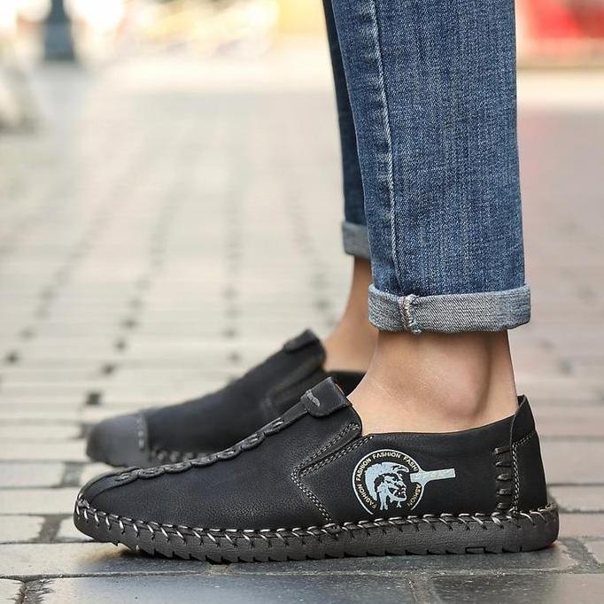 Sepatu Slip On Pria Kulit Asli Berkualitas Import - Black