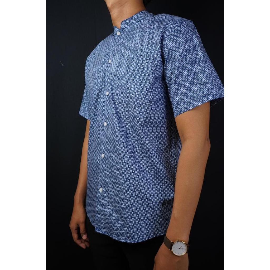 Kemeja Pria Reguler Stanley Adams Lengan Pendek Navy Motif Patern 14