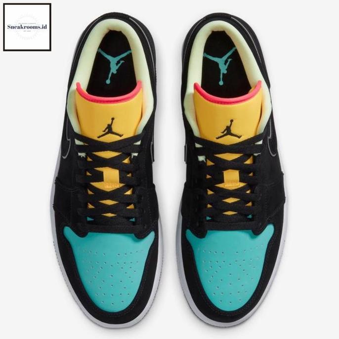 Sneakers / Air Jordan 1 Low Black Aurora Green / Orinal Resmi