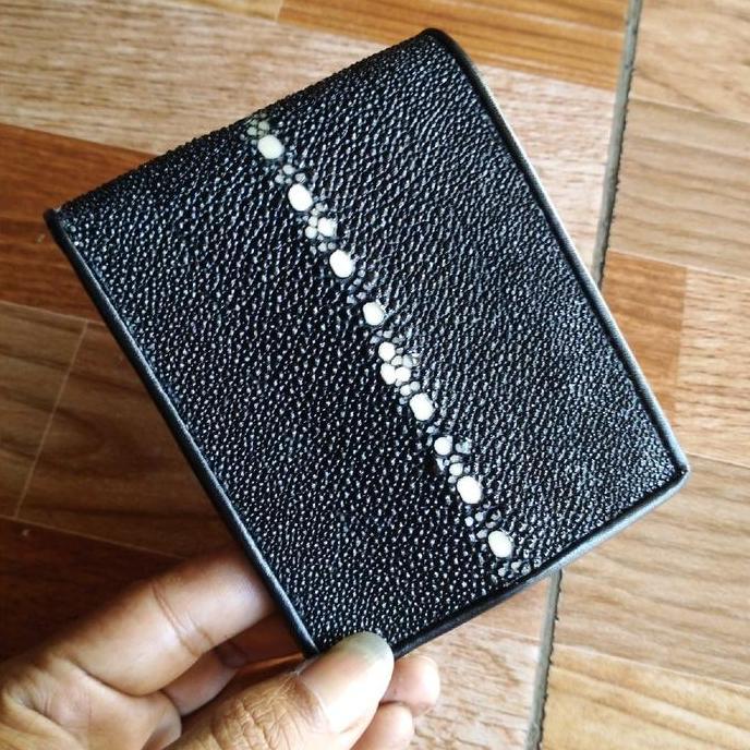 dompet lipat pria kulit ikan pari full duri Hitam Kartu Uang