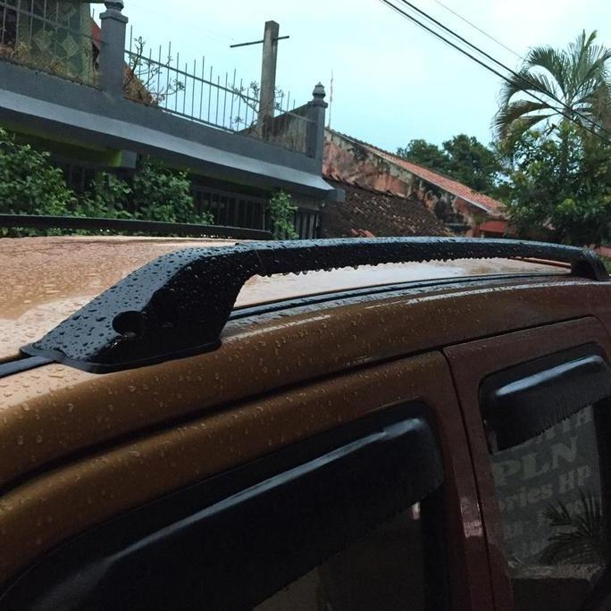 Dudukan roof rail suzuki karimun kotak.