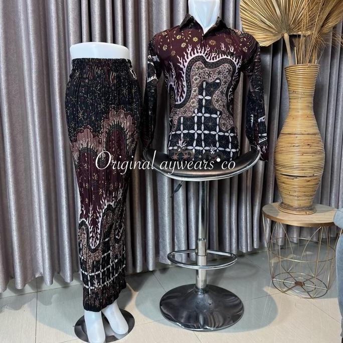 Aywears Batik Couple Arshaka burgundy cocok/ batik couple kemeja batik dan rok prisket / batik pesta