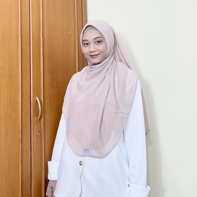 Newrilis- Cendani Square (135*135) | Bawal Malaysia Jumbo Segiempat Muslim Syari Jilbab Kerudung