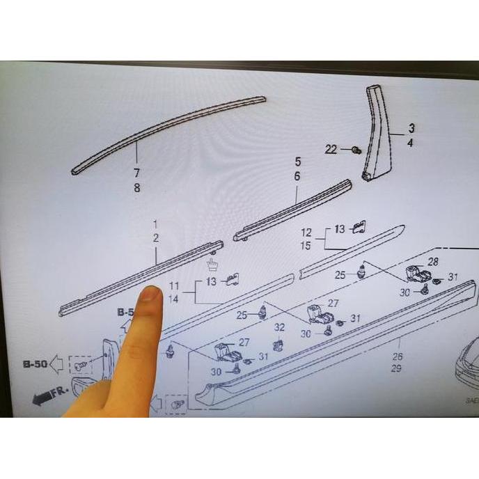 Pelipit - Plipit - Garnish - Molding Karet List Bawah Kaca Jendela Pintu Luar Honda Jazz GD3 City GD