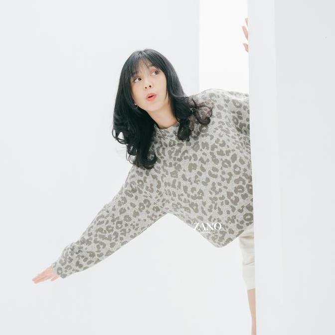 Fwbgy- Zano Basics Sweater Crop Leopard Atasan Wanita