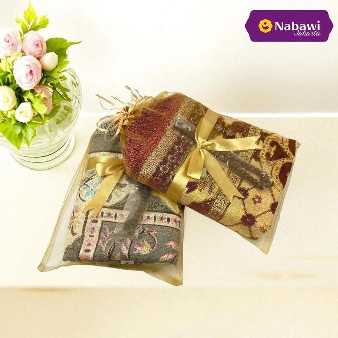 BEST SELLER HAMPERS SAJADAH MOTIF DEWASA MUSLIM FREE TASBIH KEMAS TILE SOUVENIR TASYAKURAN TAHLILAN 