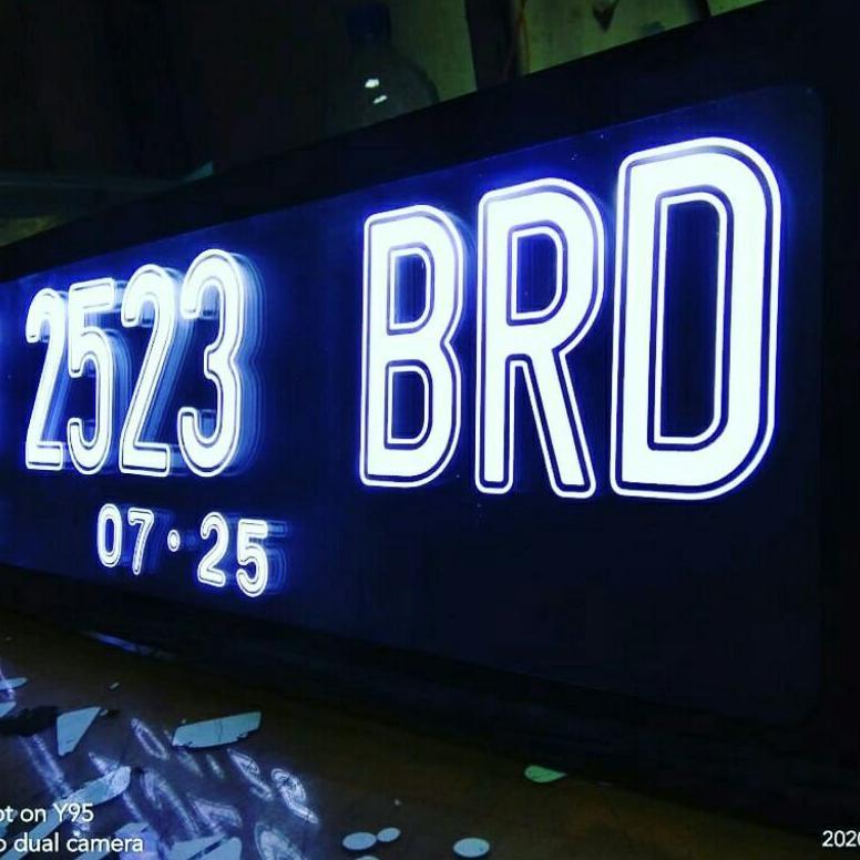Cover plat nomor mobil led / plat nomor lampu grafir