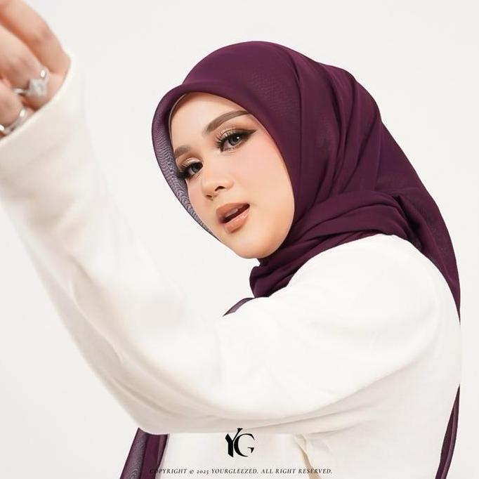 Terpopuler- Yourgleezed - Zyra Paris Japan (Hijab Segiempat Bahan Paris Japan)