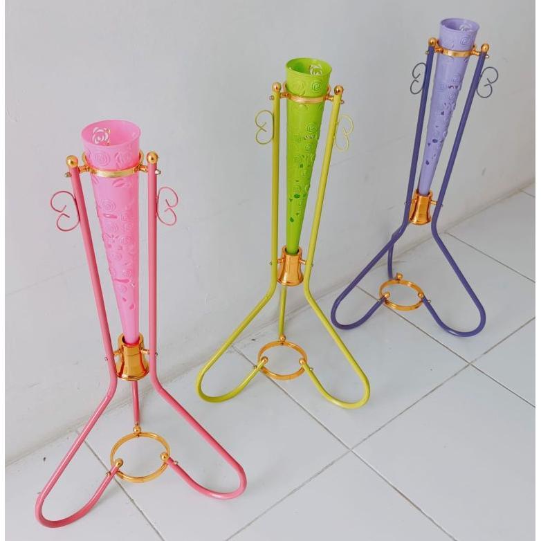 Pot Standing Besi Import Vas Corong Besi Vas Bunga Sudut