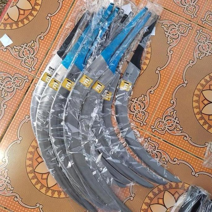 egrek sawit mi global / alat panen sawit mi global