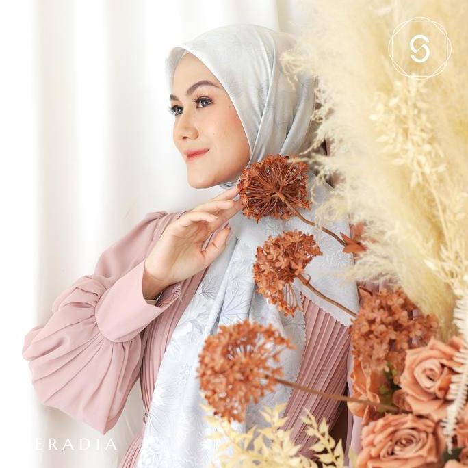 Thebest- Seradia Hijab Segi Empat Harina