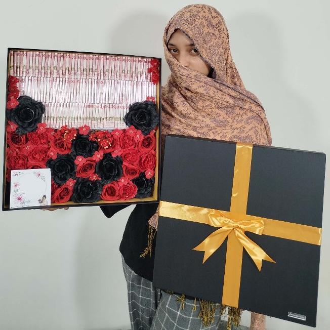 Promo Velantine Flower box Money / Hadiah Ulang tahun / Anniversary / Wisuda / Valentine / Buket Bun