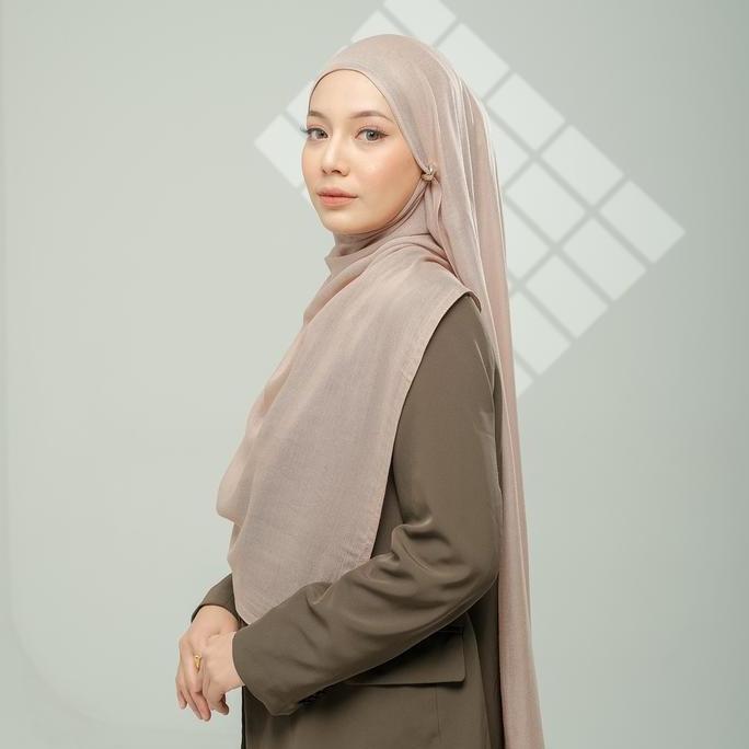 Terpopuler- Fijria Hijab Pashmina Viscose Premium Asli (Jahit Tepi Lebar, Kerudung Syal Lembut Dan D