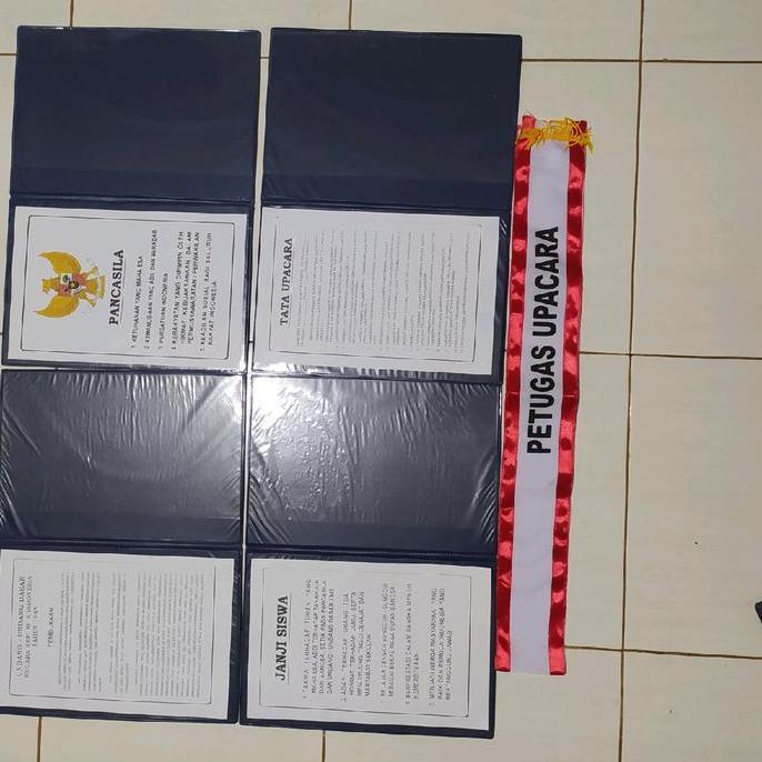 Organix- 1 Set/5 Map Upacara Bendera Bahan Kulit Sintetis Sudah Ada Teks /Plastik