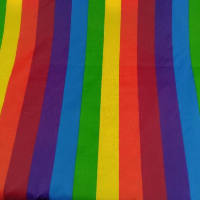 Tahan Lama  Kain Layangan Motif Pelangi Lebar 158 Cm