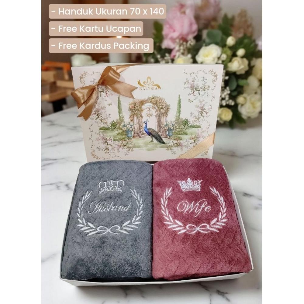 Valentine salee Hampers Handuk Couple Wedding Box | Handuk Label & Bordir Husband Wife (HW) | Hamper