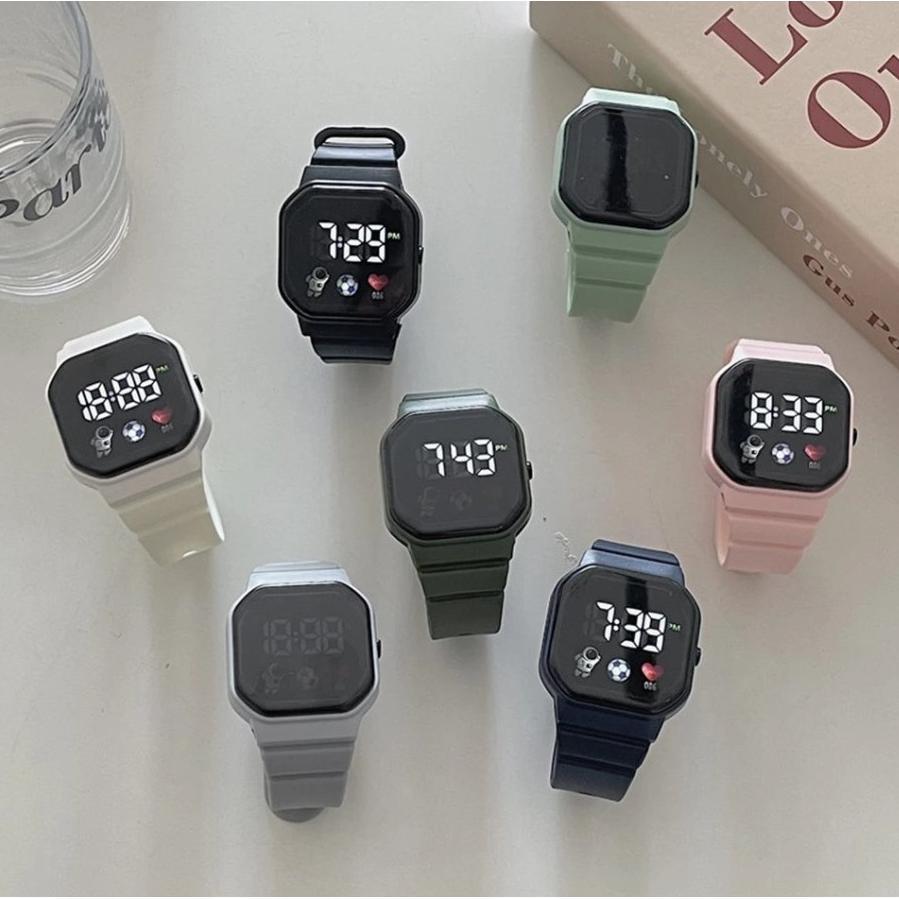 HEMAT Jam Tangan LED Silicone Jam Tangan Karet Silicone Jam Tangan Digital Unisex Jam Cewek Digital 