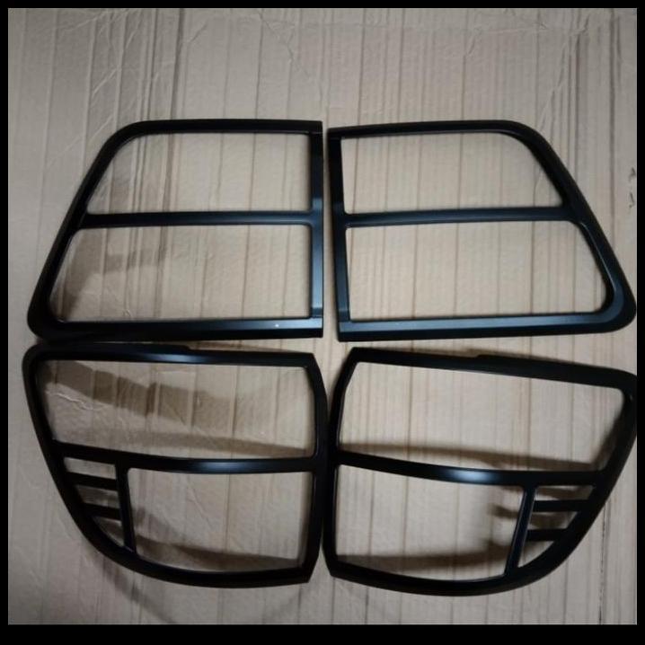 DISKON GARNIS BELAKANG MOBIL FORTUNER 2008 HITAM