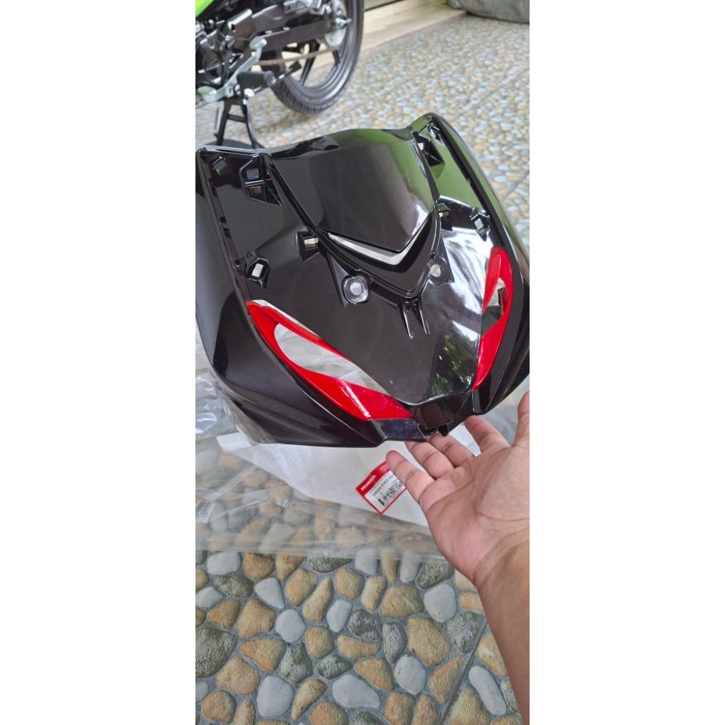 TAMENG DEPAN KAP BODY DEPAN REVO AT MATIC REVO DX 110 REVO ABSOLUTE VIOLET 64500-KWW-A70POV SET GARN