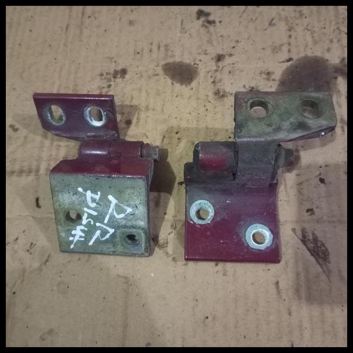 TERLARIS ENGSEL PINTU DUDUKAN PINTU BELAKANG KANAN PEUGEOT 306 