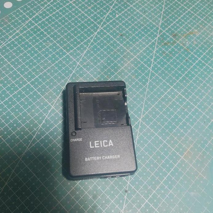 Pengisi Daya / Charger Baterai Bekas Bc-Dc10-E Untuk Leica D-Lux5 / Leica D-Lux6 Kondisi Belum Tes G