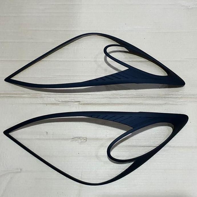 Garnish Lampu Depan Hitam Doff Mobil New Avanza Xenia 2008-2011 Promo