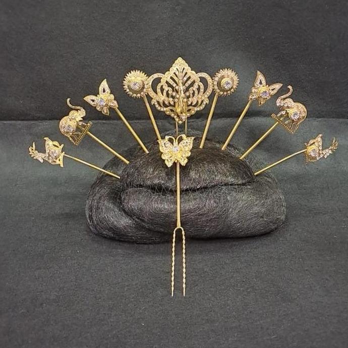 Perhiasan set alas alasan dodotan