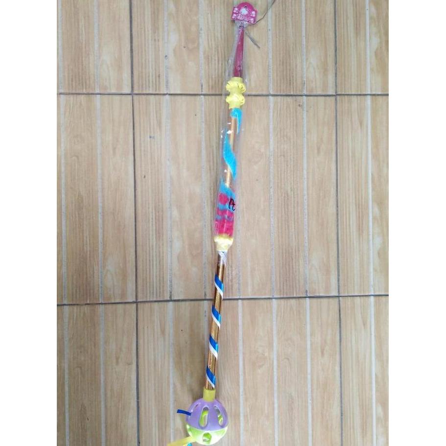 Mainan anak tongkat mayoret