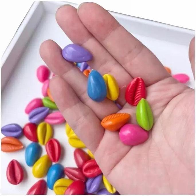 BIJI CONGKLAK BAHAN PLASTIK DENGAN BERAT 75 AM KURANG LEBIH ISI 100PC (TIDAK PASTI 100PC-TIDAK KOMPL