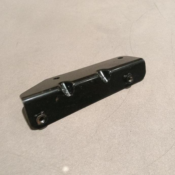 Bracket Breket Dudukan Tabung Radiator Wuling Almaz Original Bekas