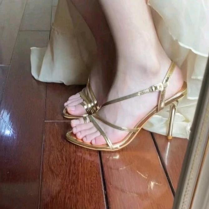 rmp high heels Wanita hak lancip 12cm cantik elegan gold sol Karet GM