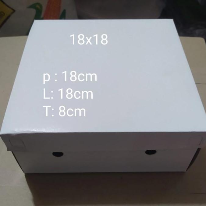 Dus Besek UK 18x18 Putih Polos