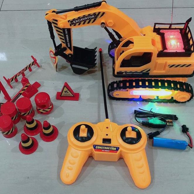 Mainan Mobil Beko Remote Control Batre Cas