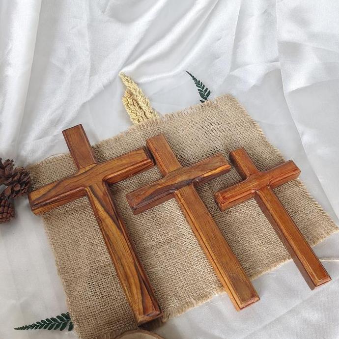 Salib dinding Gantung kayu jati