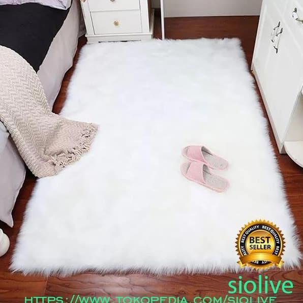 Karpet bulu putih lembut / foto bulu dekorasi ruangan Kamar Tidur
