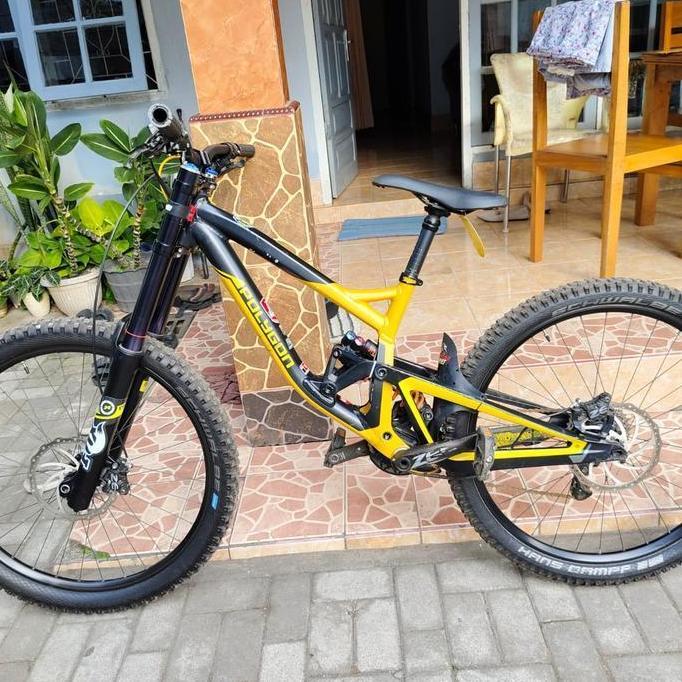 Terlaris Sepeda Gunung Polygon Dh9 Size M