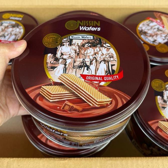 Agen distributor makanan ringan snack hampers lebaran nissin wafers chocolate kaleng kecil 180g orig
