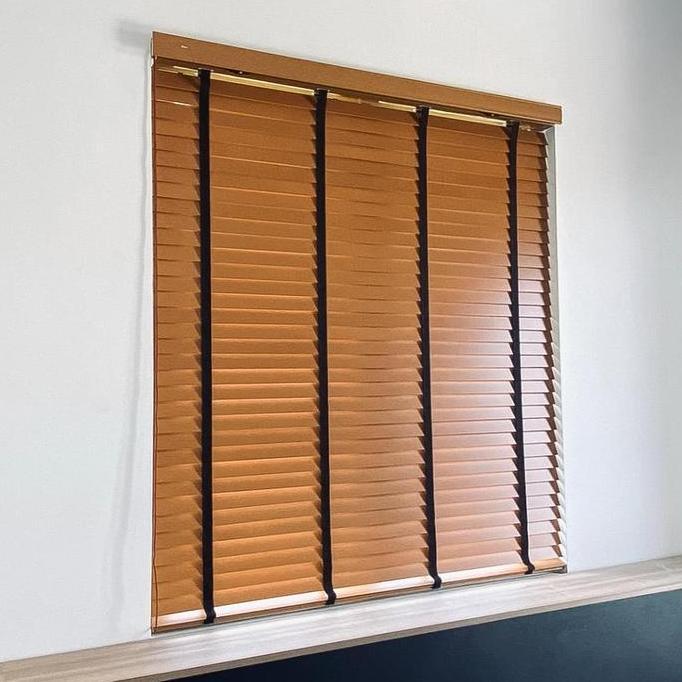 Miliki Onna Wooden Blinds - Krey Jendela Kayu Tirai Horizontal Kerai